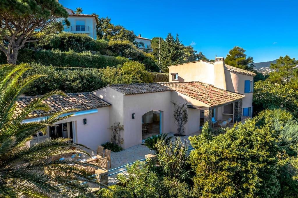 Superbe Villa, Incroyable Vue Mer, Piscine Chauffee, Climatisee Sainte-Maxime Dış mekan fotoğraf