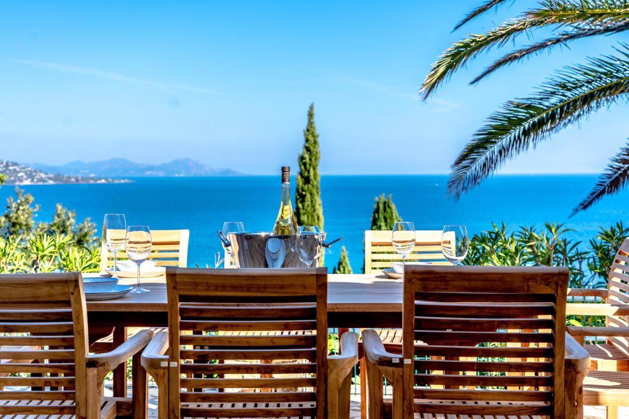 Superbe Villa, Incroyable Vue Mer, Piscine Chauffee, Climatisee Sainte-Maxime Dış mekan fotoğraf