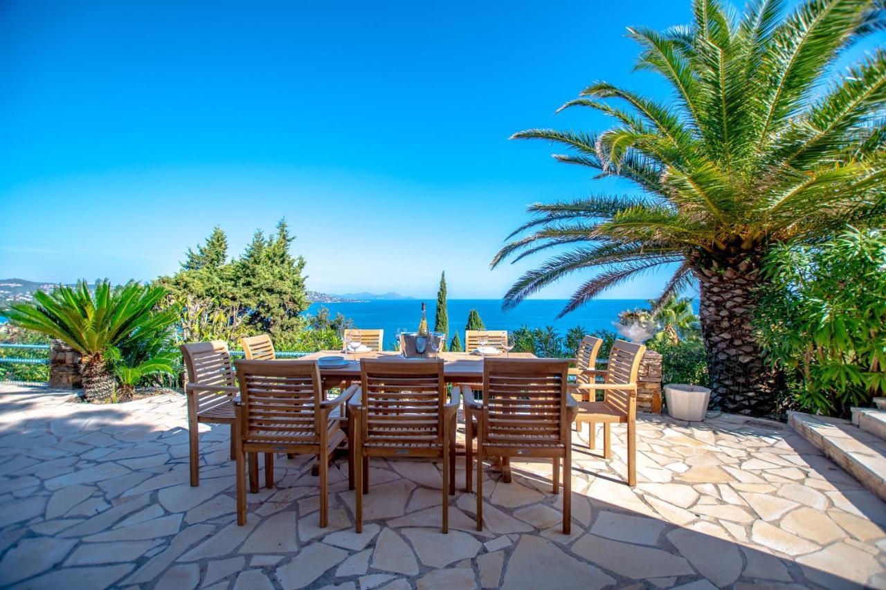 Superbe Villa, Incroyable Vue Mer, Piscine Chauffee, Climatisee Sainte-Maxime Dış mekan fotoğraf
