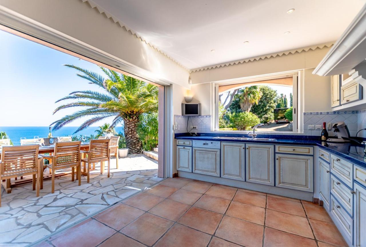 Superbe Villa, Incroyable Vue Mer, Piscine Chauffee, Climatisee Sainte-Maxime Dış mekan fotoğraf
