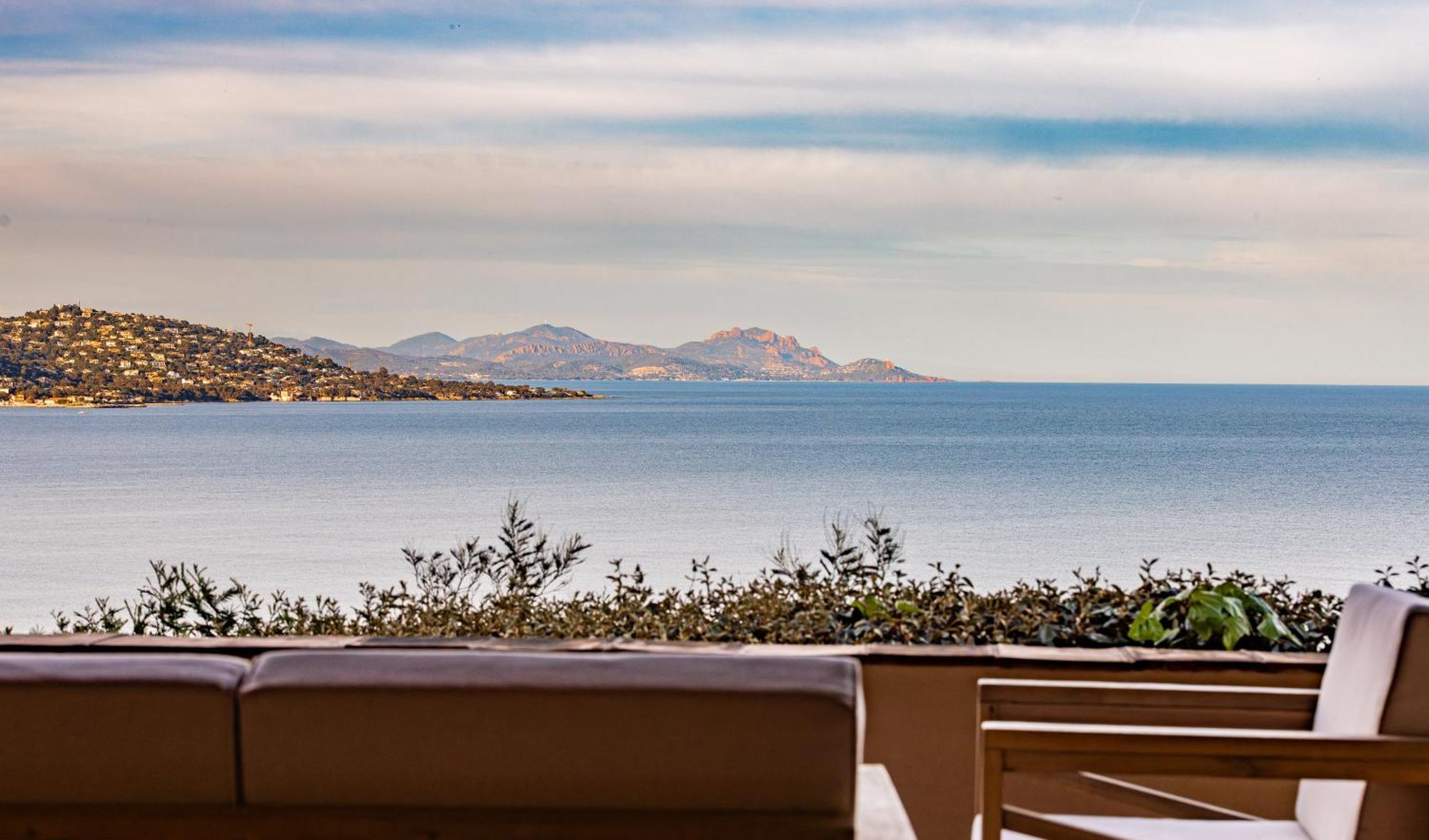 Superbe Villa, Incroyable Vue Mer, Piscine Chauffee, Climatisee Sainte-Maxime Dış mekan fotoğraf