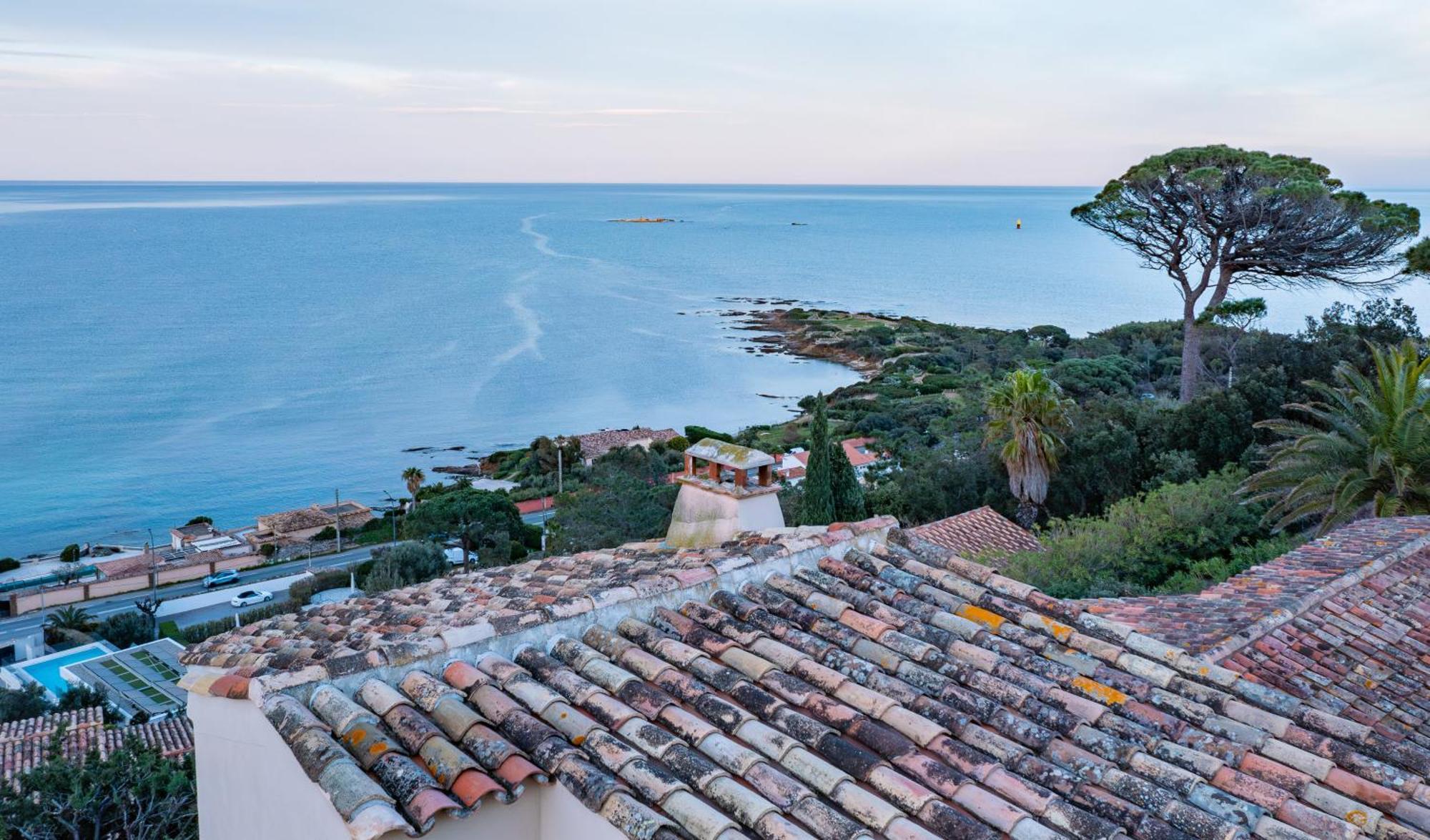 Superbe Villa, Incroyable Vue Mer, Piscine Chauffee, Climatisee Sainte-Maxime Dış mekan fotoğraf